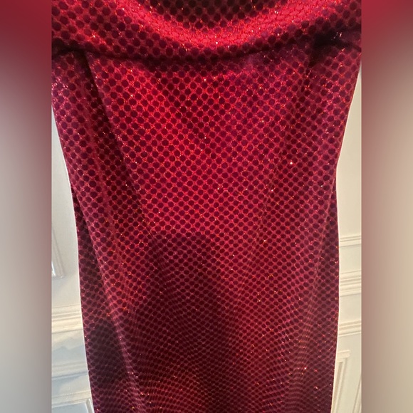Used Dress, Color Red - Picture 2 of 3